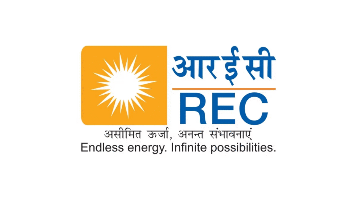REC Limited executives celebrating Excellent MoU Rating FY 2024–25 with Power Finance Corporation