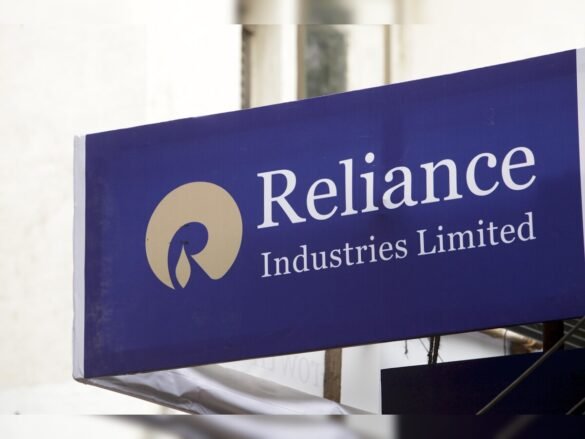 Reliance Industries battery manufacturing and energy storage plans in India