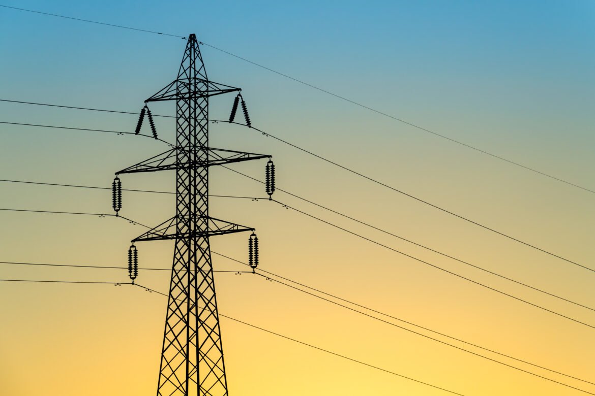 KPTCL Commissions 12-km 220 kV Multi-Circuit Transmission Line to Strengthen Bengaluru Grid 